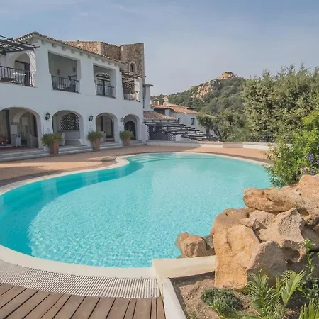 Beautiful Il Giardino Degli Oleandri One Bedroom Premium Sleeps 4 Апартаменты