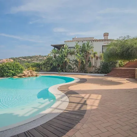 Beautiful Il Giardino Degli Oleandri One Bedroom Premium Apartment Sleeps 4 *