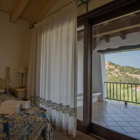 Beautiful Il Giardino Degli Oleandri One Bedroom Premium Sleeps 4 * Liscia di Vacca