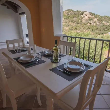 Daire Beautiful Il Giardino Degli Oleandri One Bedroom Premium Apartment Sleeps 4 *