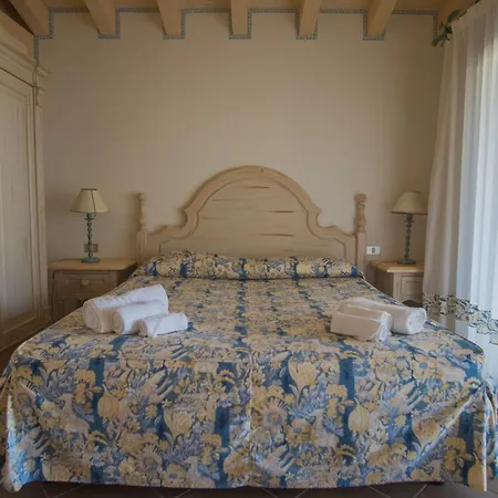 Beautiful Il Giardino Degli Oleandri One Bedroom Premium Sleeps 4 Апартаменты *