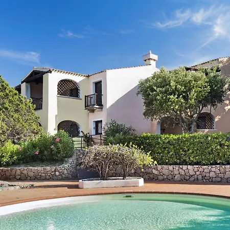 Daire Beautiful Il Giardino Degli Oleandri One Bedroom Premium Apartment Sleeps 4 *