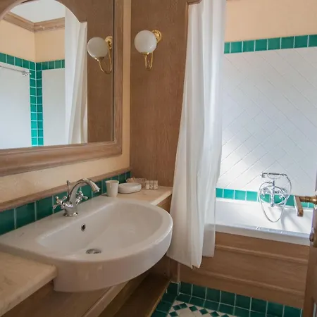 Beautiful Il Giardino Degli Oleandri One Bedroom Premium Apartment Sleeps 4 Apartmán Liscia di Vacca